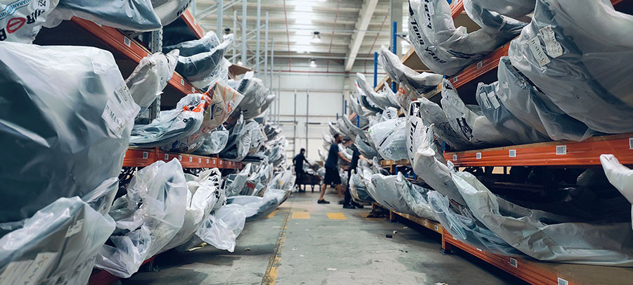 Armazém de peças de carroçaria Autodaz