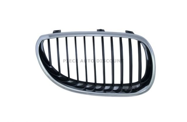 Acessar a peça Grelha direita borde cromado lamas pretas