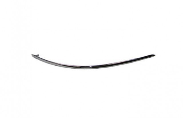 Acessar a peça Perfil direito para choques frente cromada