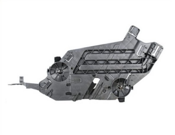 Acessar a peça Suporte interno farol esquerdo