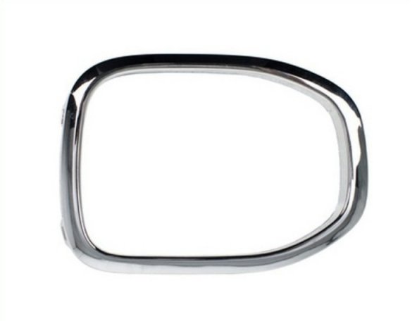 Acessar a peça Friso grelha direita, cromada