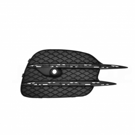 Acessar a peça Grelha direito do para-choques frente, com orifício para sensor (Mod. AMG)